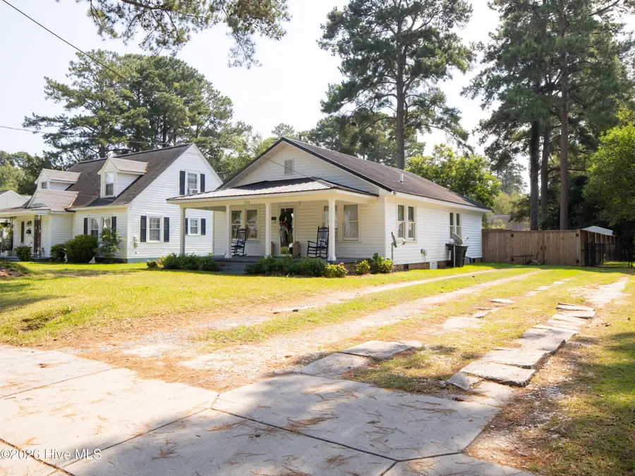 506 W Cutchin Street, Clinton, NC 28328 - #2