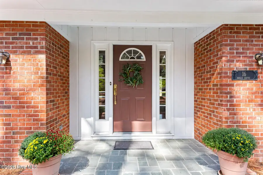 16 Bogie Drive, Whispering Pines, NC 28327 - #3