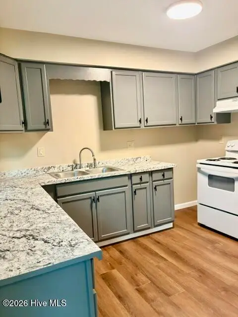 1309 Manchester Road, Kinston, NC 28504 - #3