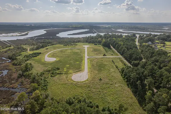 127 Southern Marsh Way, Stella, NC 28582