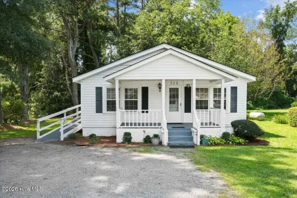 305 E 1st Street, Kenly, NC 27542