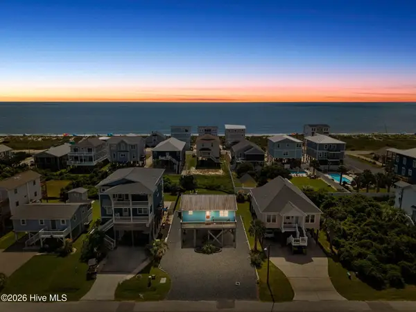 5221 E Pelican Drive, Oak Island, NC 28465