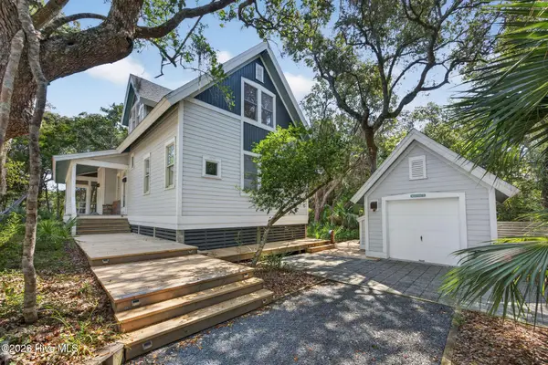 61 Fort Holmes Trail, Bald Head Island, NC 28461