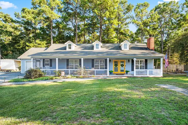 1631 Chadwick Shores Drive, Sneads Ferry, NC 28460