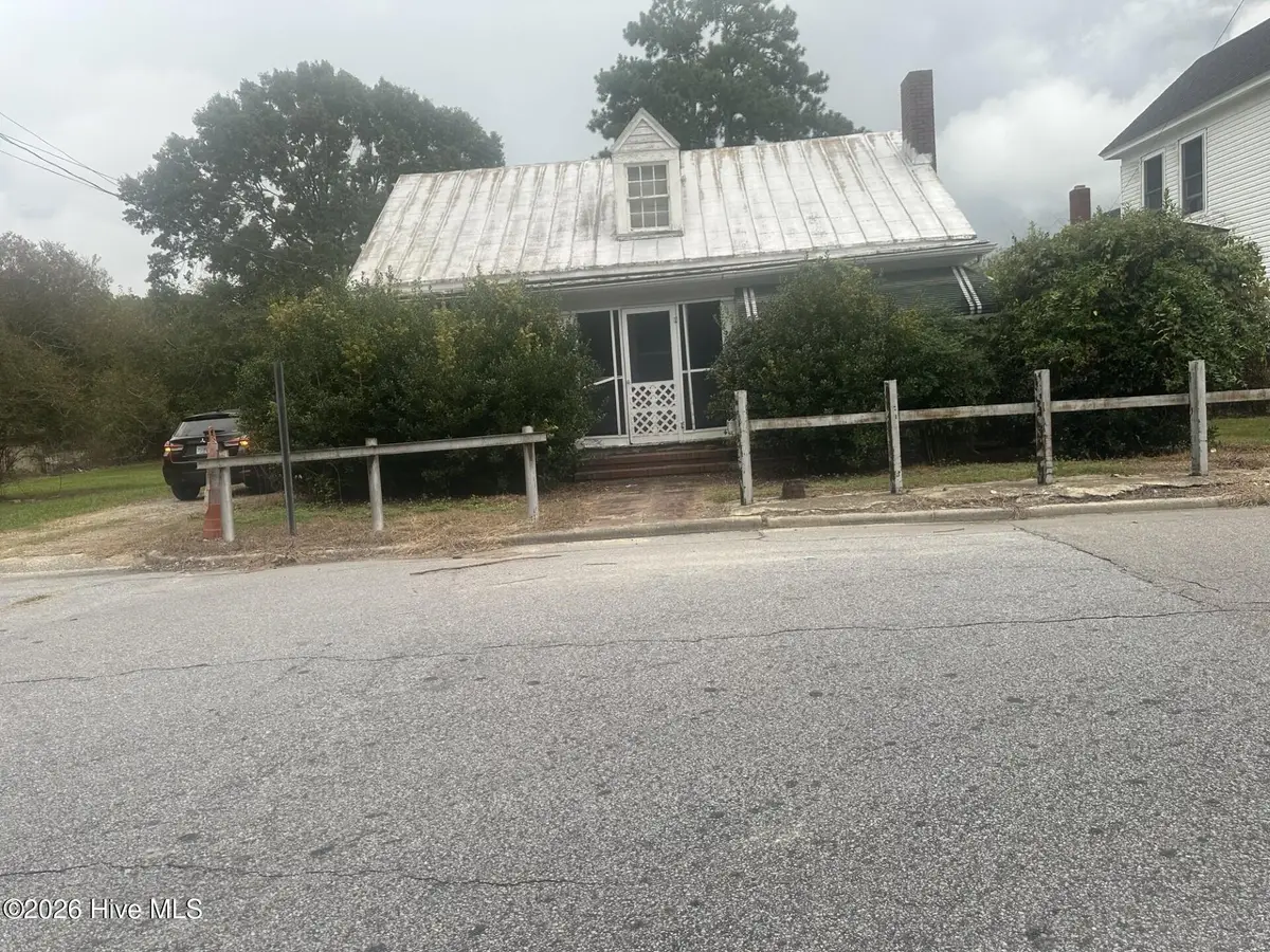 101 Williams Street, Williamston, NC 27892 - #1