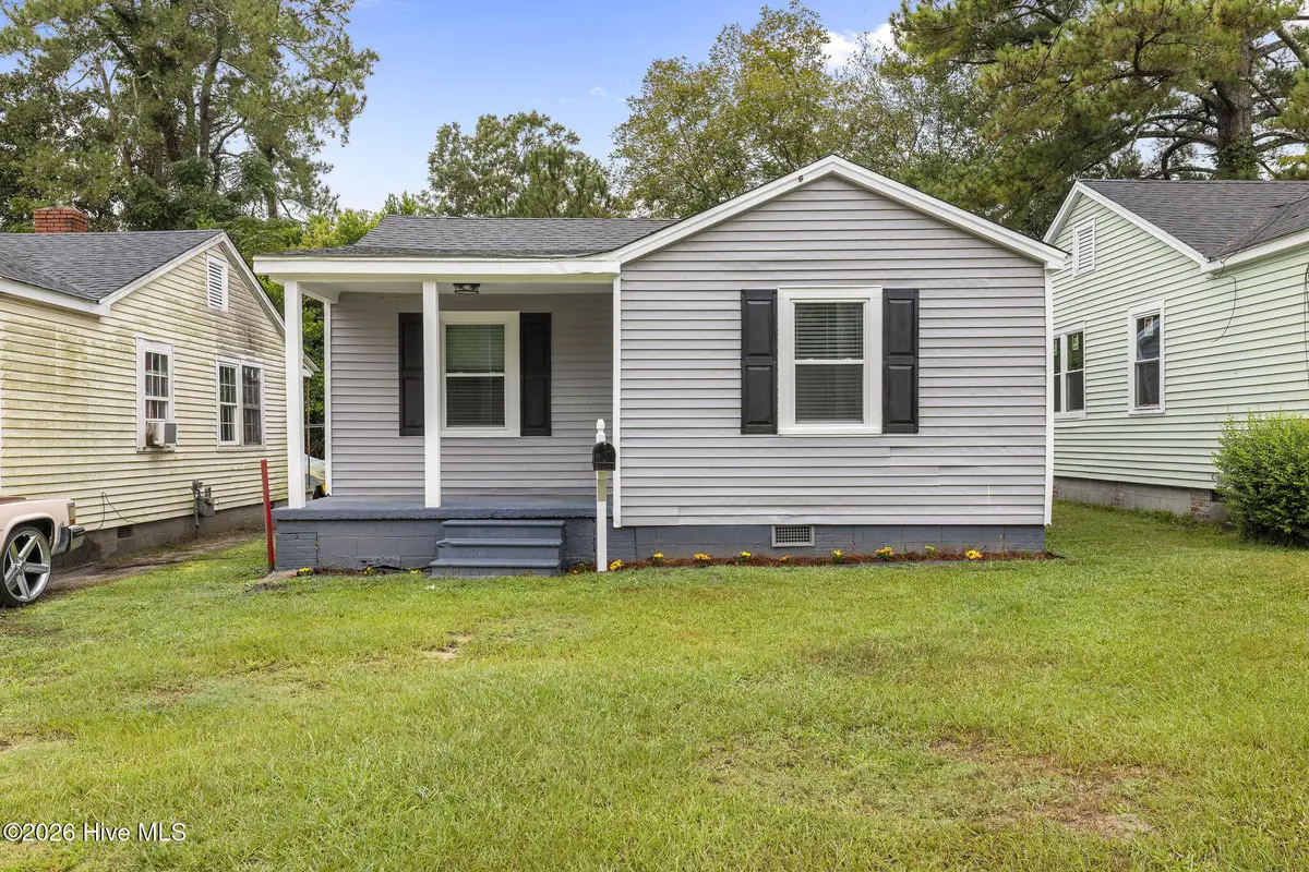208 Clay Street, Kinston, NC 28501 - #1