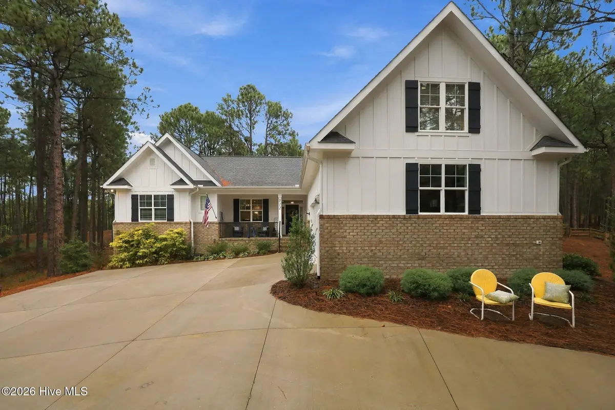 512 Longleaf Drive, West End, NC 27376 - #1