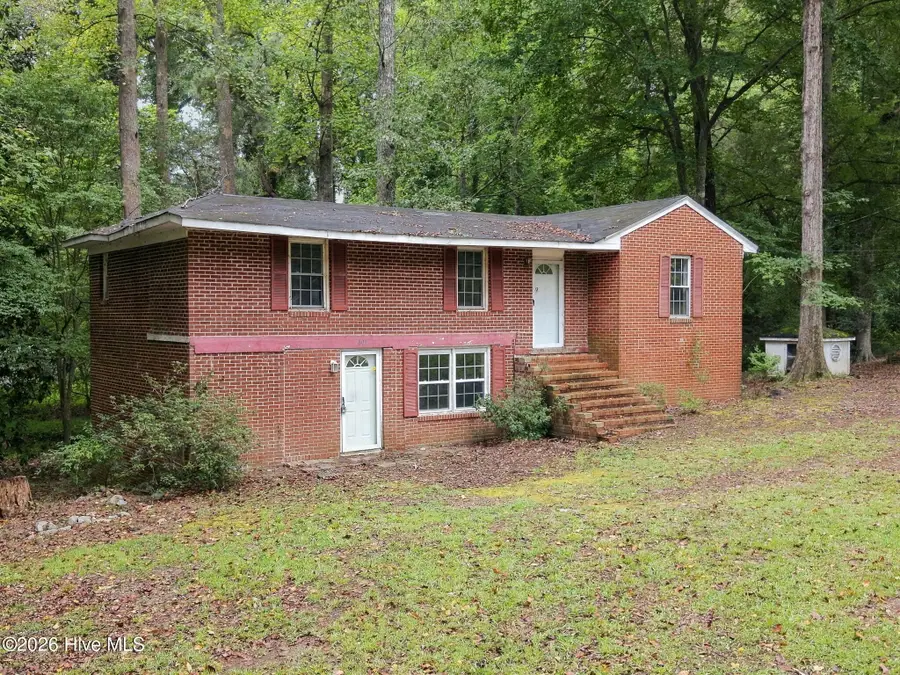 401 E Franklin Street, Williamston, NC 27892 - #2