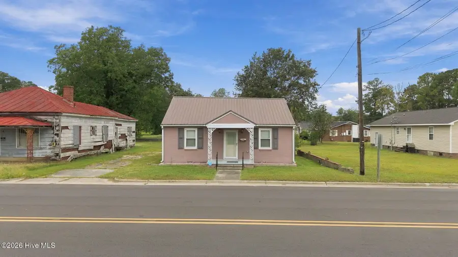 305 N Charles Street, La Grange, NC 28551 - #3