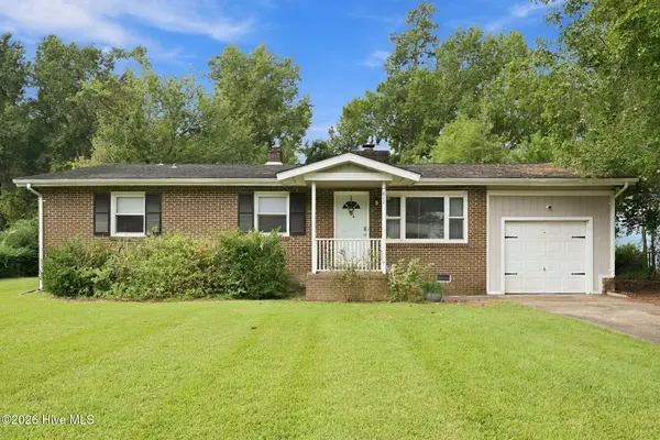 811 Little John Avenue, Jacksonville, NC 28546