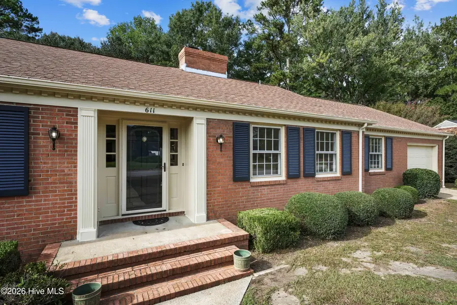 611 Gloucester Road, Goldsboro, NC 27534 - #2