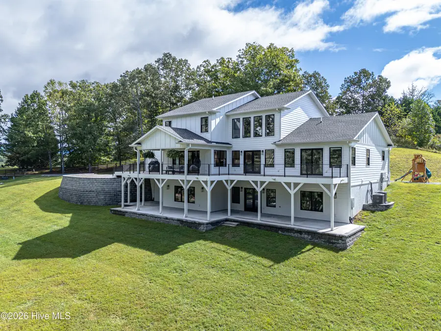 300 Sherwood Forest Drive, Hayesville, NC 28904 - #2