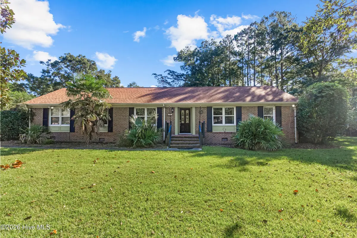 602 Circle Drive, Trent Woods, NC 28562 - #1
