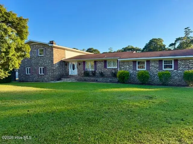 99 W Cornwallis Road, Riegelwood, NC 28456 - #2
