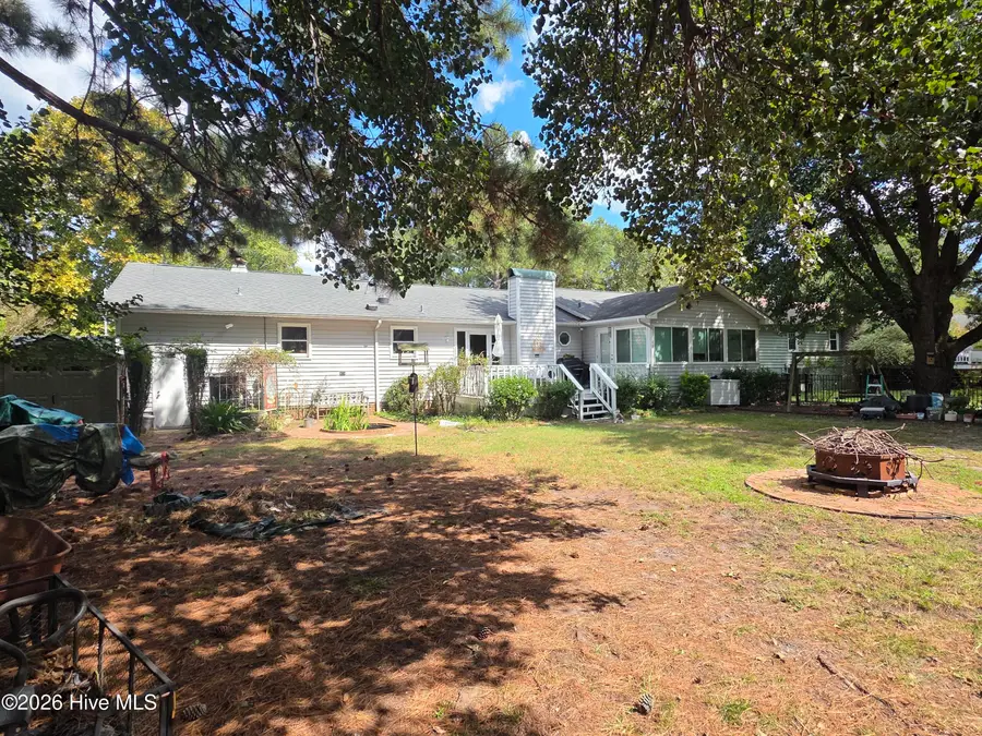 715 Plantation Drive, New Bern, NC 28562 - #2