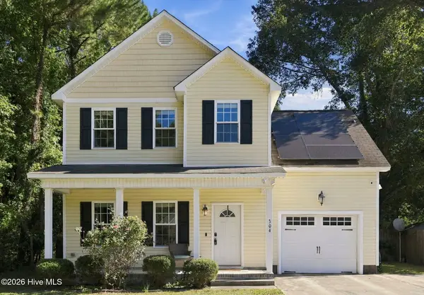 304 Raintree Circle, Jacksonville, NC 28540