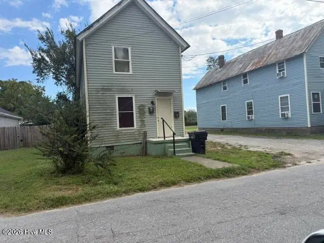 505 Roanoke Avenue, Elizabeth City, NC 27909 - #2