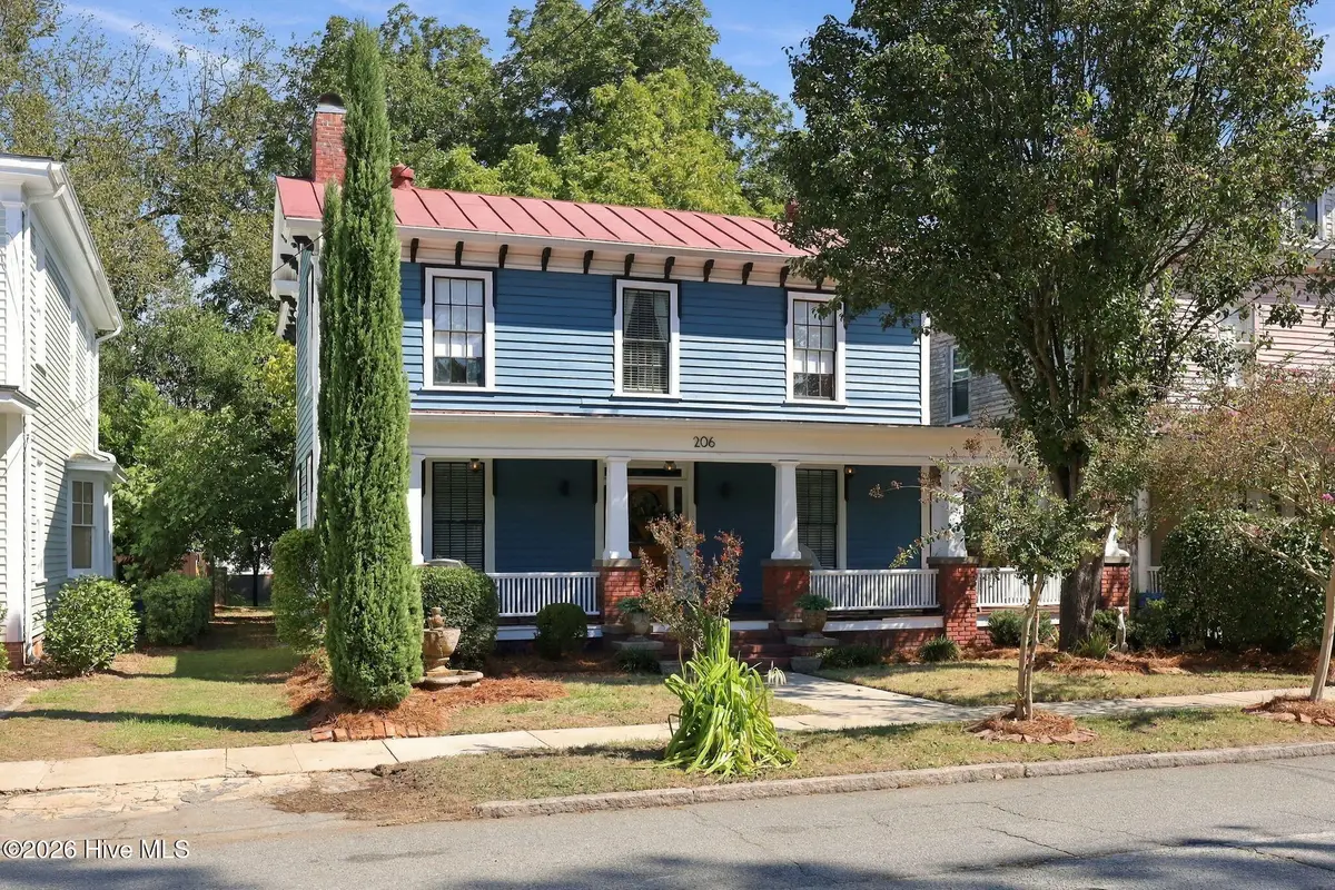 206 E 2nd Street, Washington, NC 27889 - #1