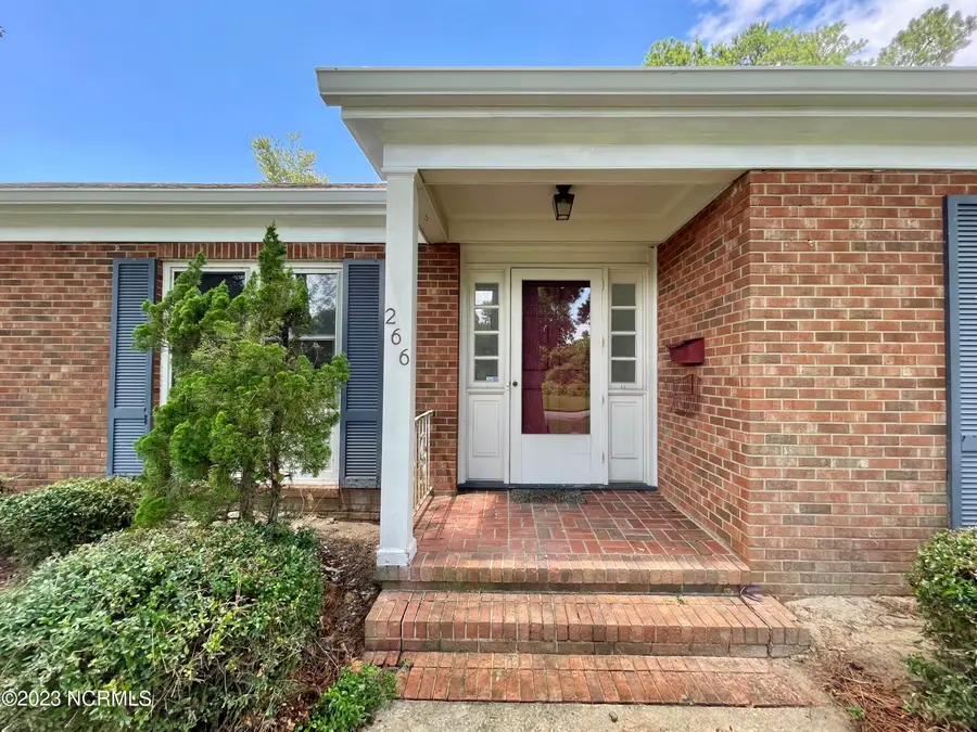 266 W Frink Street, Whiteville, NC 28472 - #3