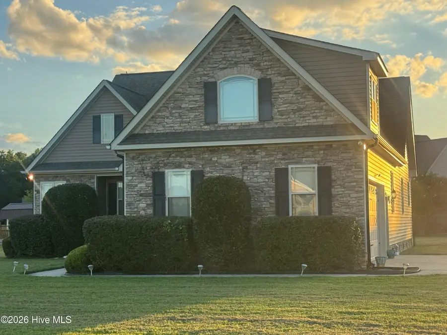 205 Glenn Laurel Drive, Pikeville, NC 27863 - #2
