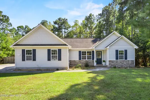 876 Old Folkstone Road, Sneads Ferry, NC 28460