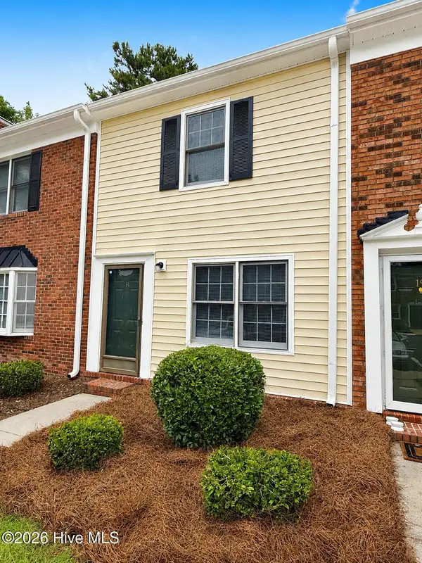 102 David Drive #18f, Greenville, NC 27858