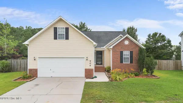 906 Savannah Drive, Jacksonville, NC 28546