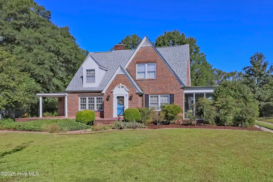 413 E Main Street, Wallace, NC 28466 - #2