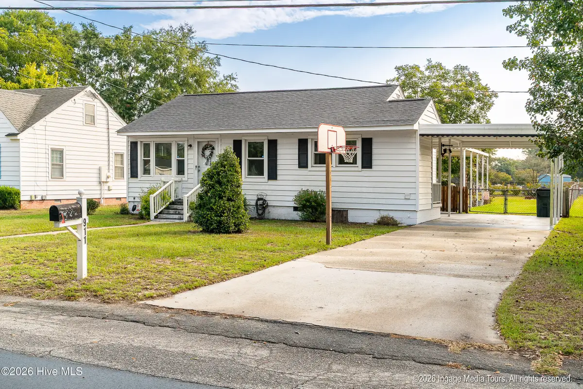 911 Cleveland Drive, Kinston, NC 28504 - #1