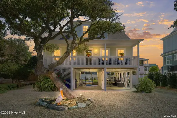 108 SE 70th Street, Oak Island, NC 28465