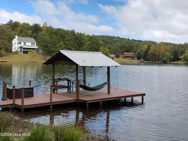 33 Lake Wells Terrace, Murphy, NC 28906