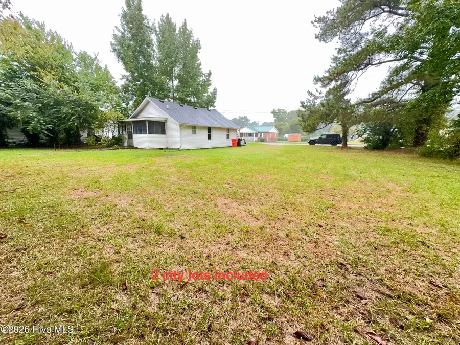 814 Cardwell Street, Elizabeth City, NC 27909 - #2