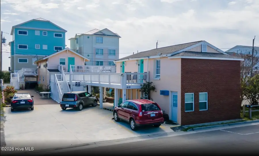 616 Carolina Beach Avenue S, Carolina Beach, NC 28428 - #2