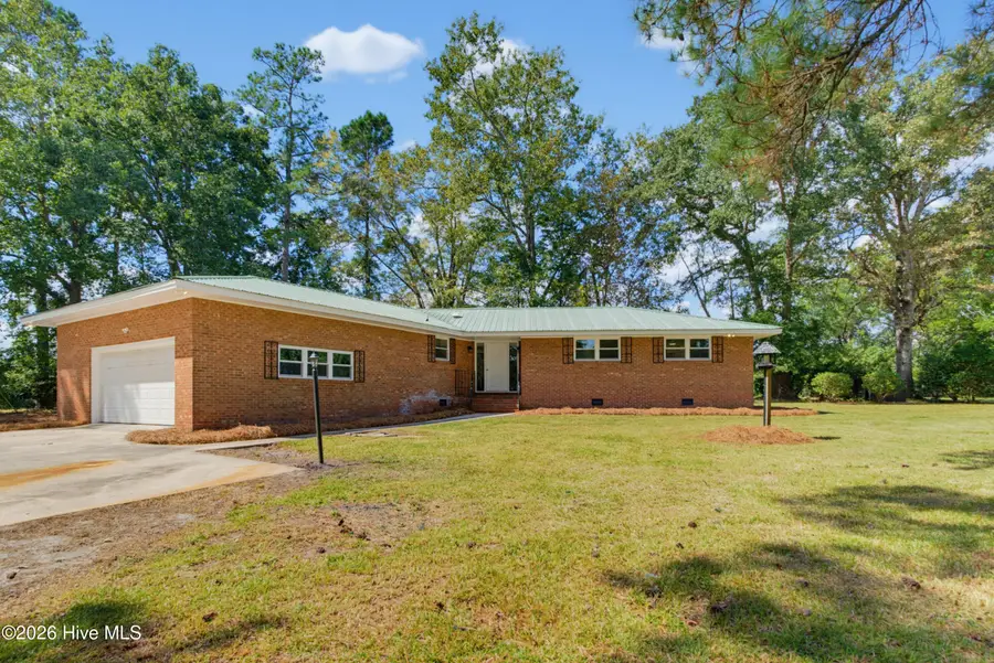 4635 Hallsboro Road N, Clarkton, NC 28433 - #2
