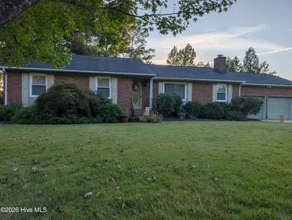 4719 Lakeview Road, Elm City, NC 27822