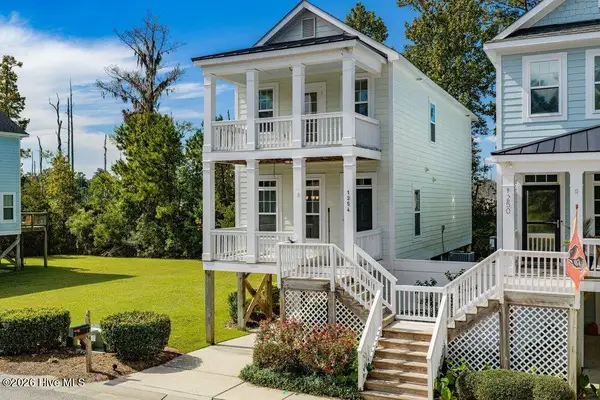 1254 Charleston Common Drive, Leland, NC 28451