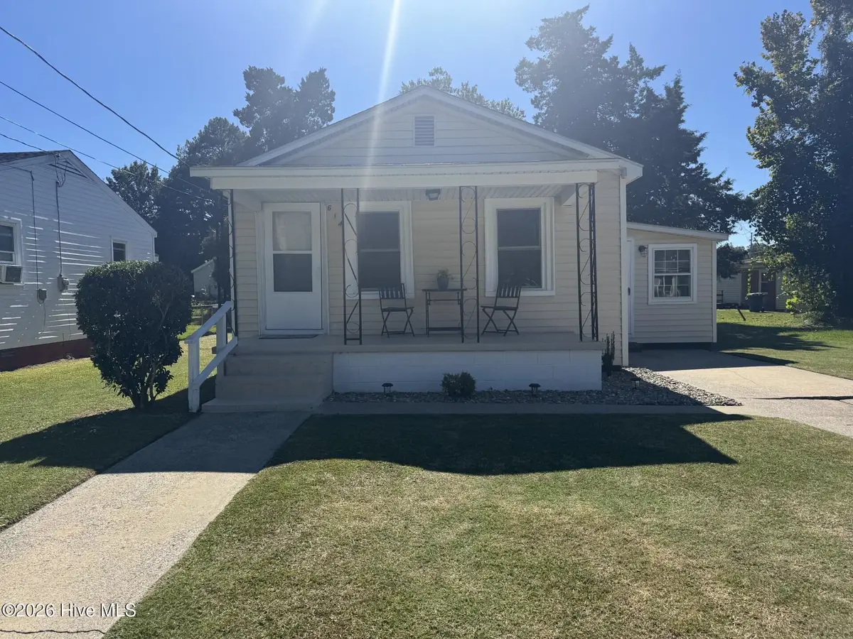 614 W 10th Street, Washington, NC 27889 - #1