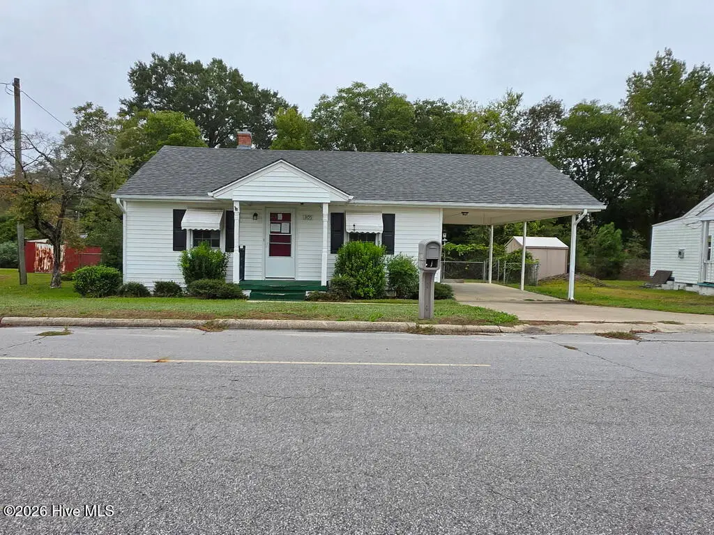 305 E Commercial Avenue, Stantonsburg, NC 27883 - #1