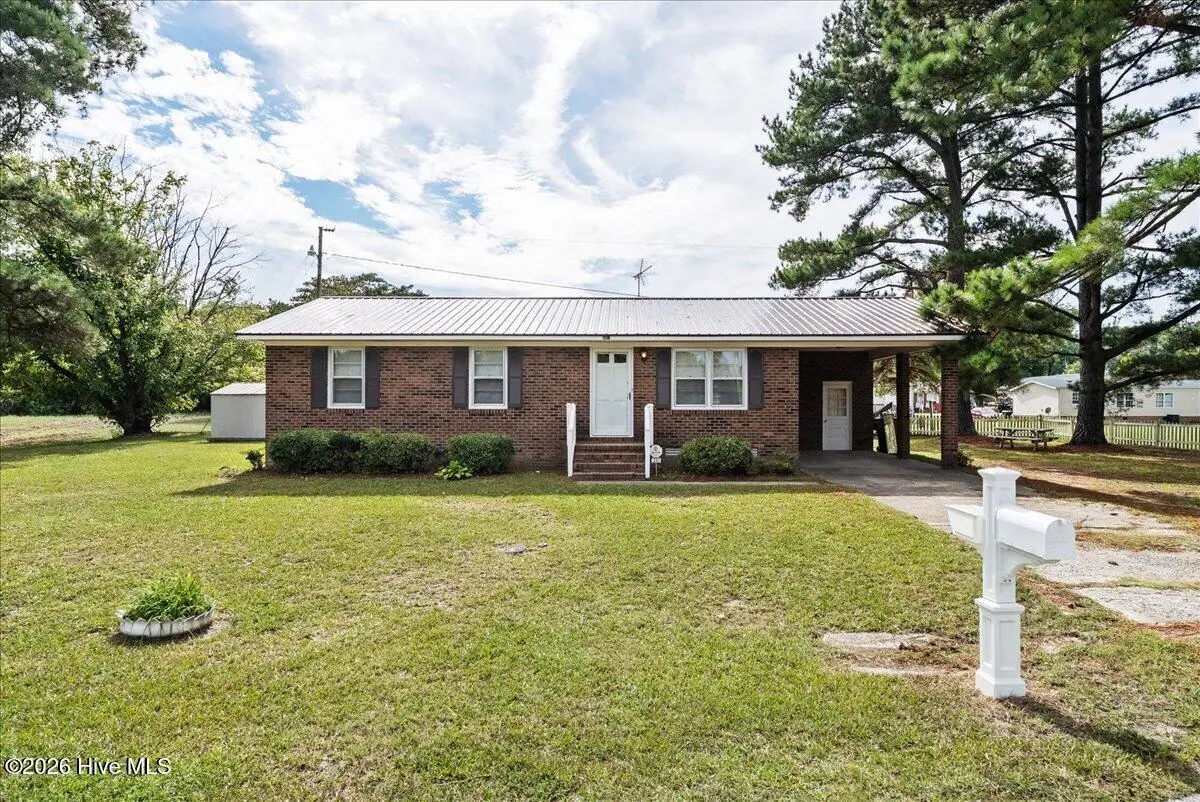 207 Thomas Street, Conway, NC 27820 - #1