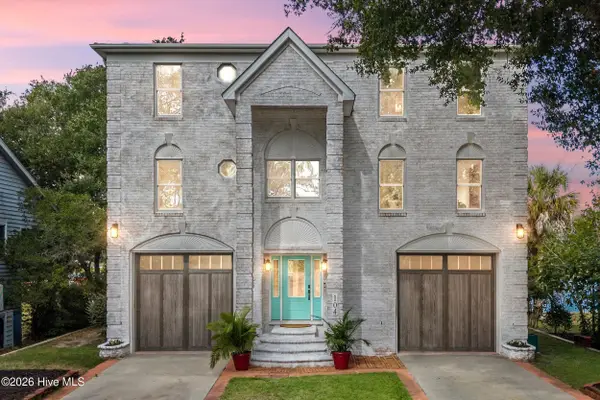 104 SW Yacht Drive, Oak Island, NC 28465