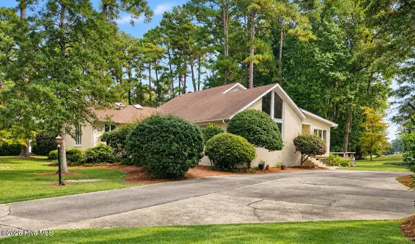 4503 W Fairway Drive, Trent Woods, NC 28562