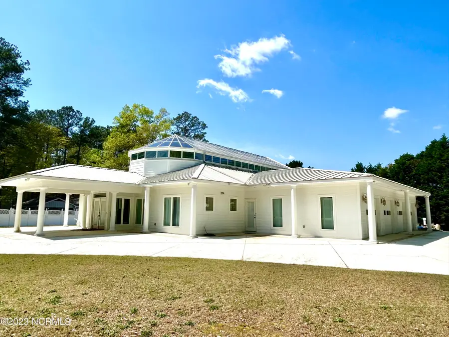921 Gilchrist Street, Laurinburg, NC 28352 - #3