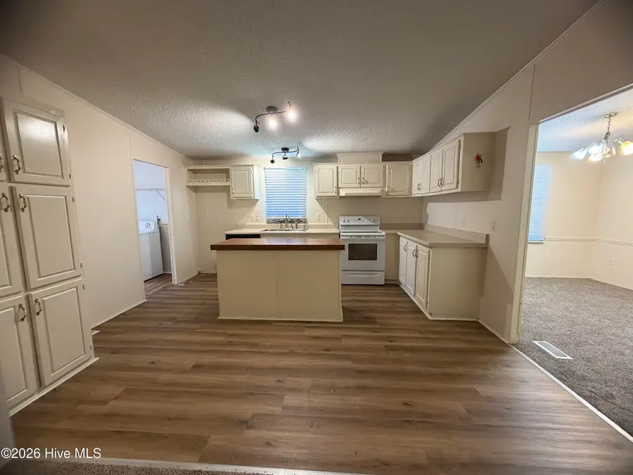 335 Cottonwood Lane, Castle Hayne, NC 28429 - #2