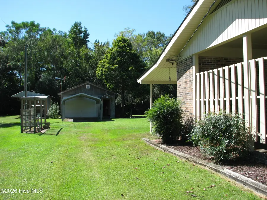 404 Roanoke Avenue, Plymouth, NC 27962 - #3