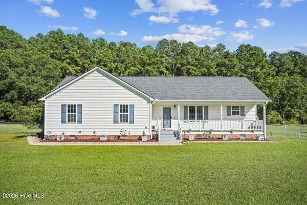 110 Hilltop Drive, Four Oaks, NC 27524