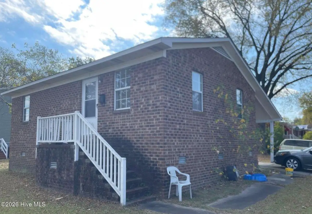 263 W 5th Street, Washington, NC 27889 - #1