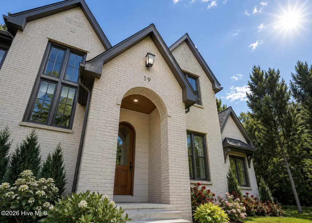 19 Ridgeland Street, Pinehurst, NC 28374 - #1
