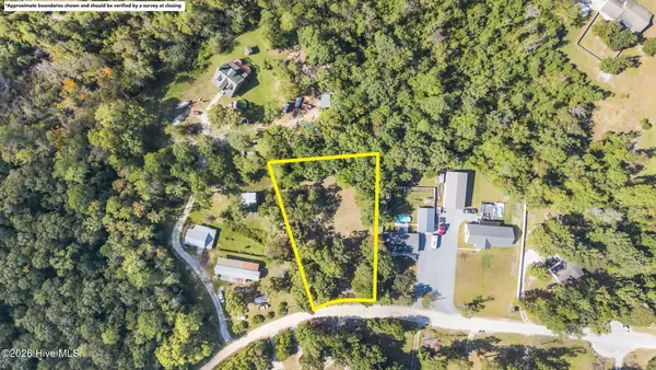 304 Clearview Drive, Holly Ridge, NC 28445