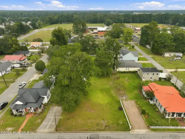 302 E Hargett Street, Richlands, NC 28574