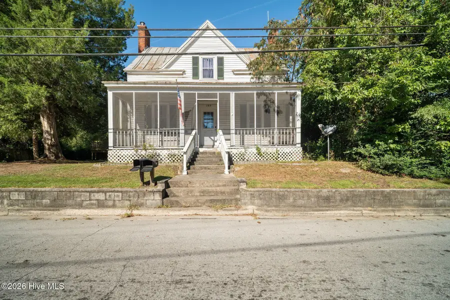 102 N Weber Street, Trenton, NC 28585 - #3